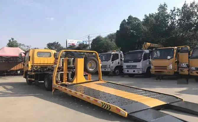 伽师汽车中途维修案例